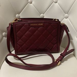 Michael kors crossbody